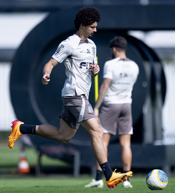 Andr Ramalho no treino da manh Foto:Rodrigo Coca/Ag Corinthians