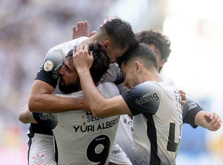 Jogadores comemorando o gol marcado  Foto:Rodrigo Coca/Ag Corinthians