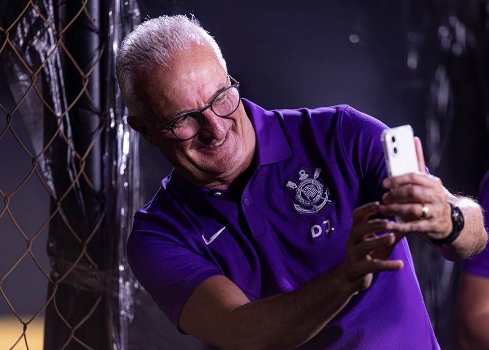 Dorival Jr comemorando - Foto Rodrigo Coca/Ag Corinthians