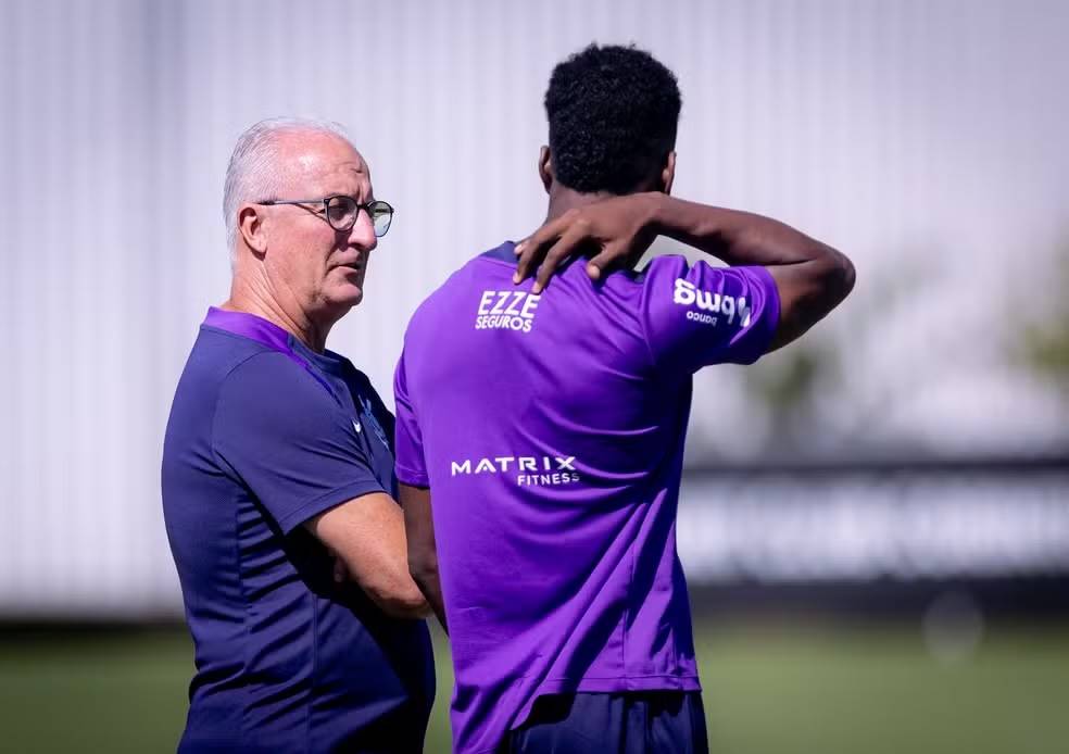 Dorival Jnior tenta colocar o Corinthians no G-4 do Brasileiro  Foto: Rodrigo Coca/Ag. Corinthians