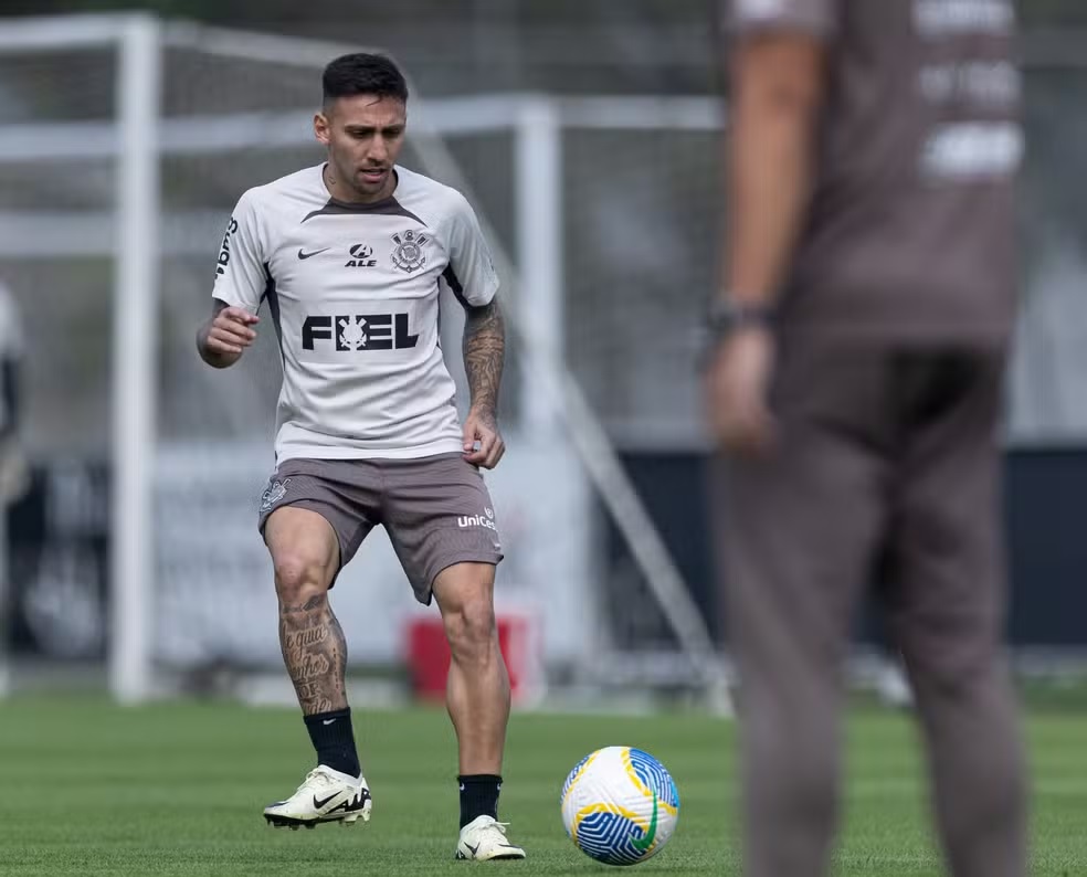 Gustavo Mosquito em treino do Corinthians  Foto: Rodrigo Coca/Agncia Corinthians