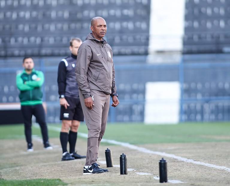 Orlando Ribeiro treinando o Corinthians - Foto: Rodrigo Gazzanel / Agncia Corinthians