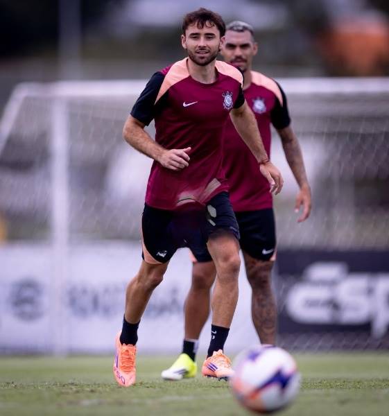 Pedro Milians j� esta no bid e treinando com o elenco - Foto: Rodrigo Coca/Ag�ncia Corinthians