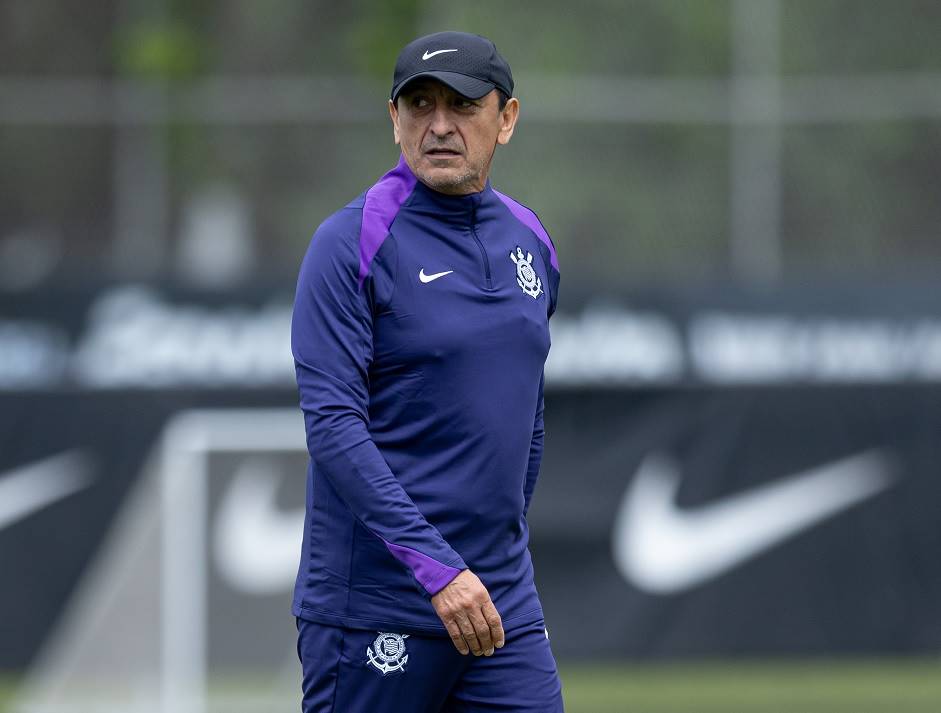 Ramon Diaz em treino do Corinthians -  Foto: Rodrigo Coca/Agncia Corinthians