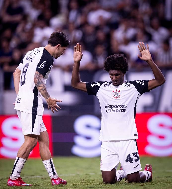 Talles comemorando o gol contra o Cear - Foto: Rodrigo Coca/Agncia Corinthians